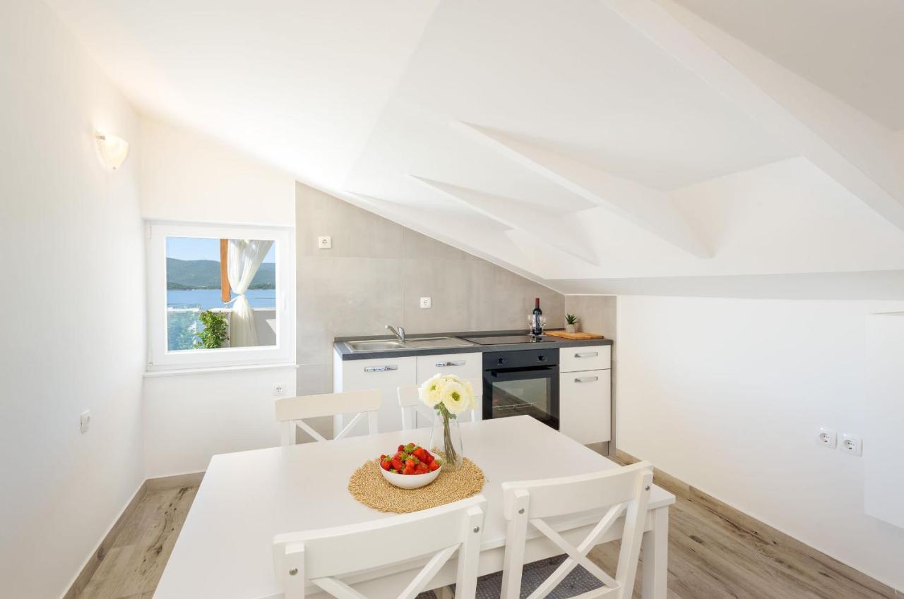קומרנה Apartments Morska Vila מראה חיצוני תמונה